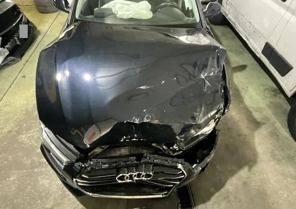 Audi A6 cena 39900 przebieg: 139174, rok produkcji 2017 z Niemcza małe 121